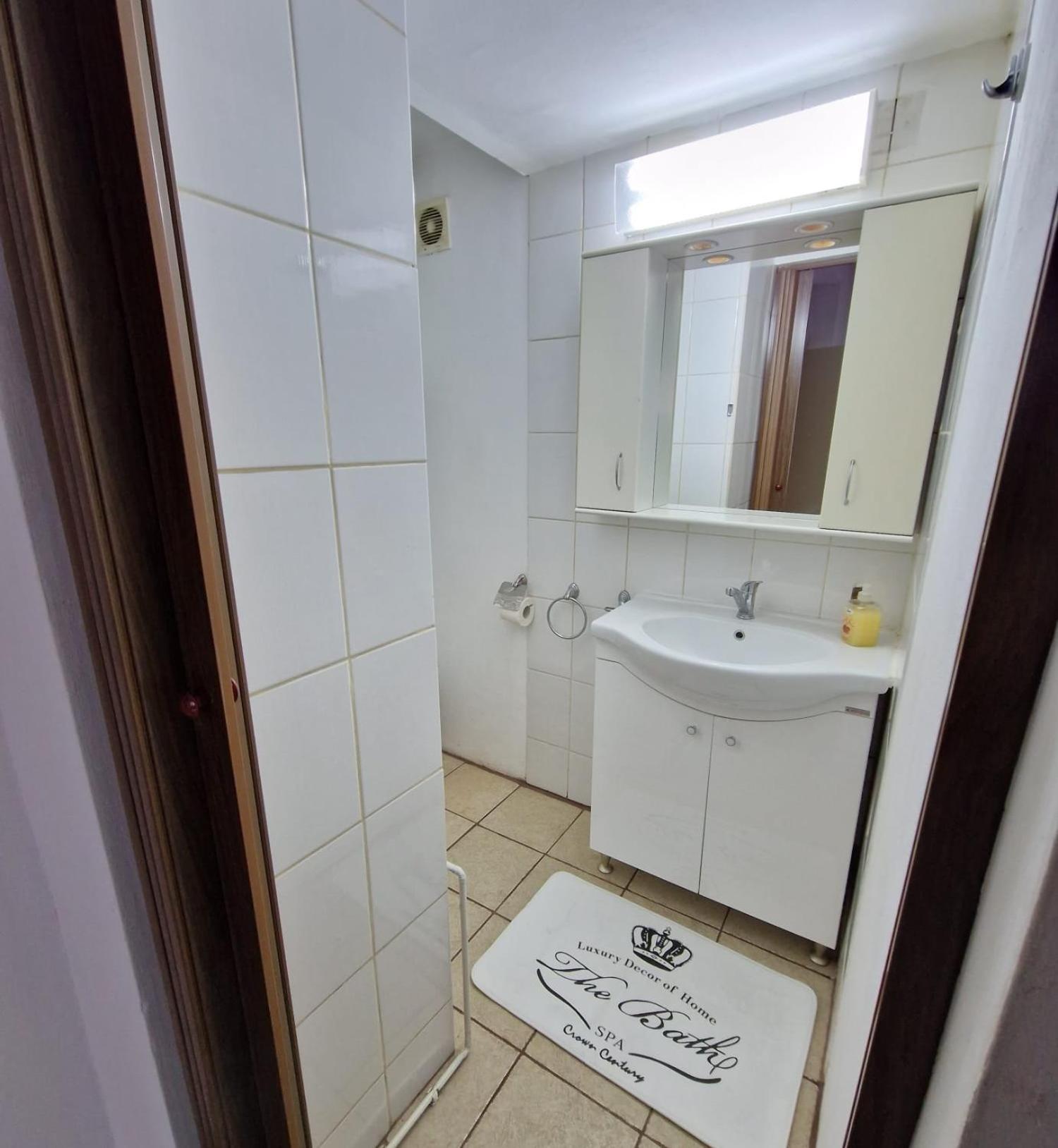 Global Downtown Apartments - Universitate - Calea Victoriei Bukarest Exteriör bild